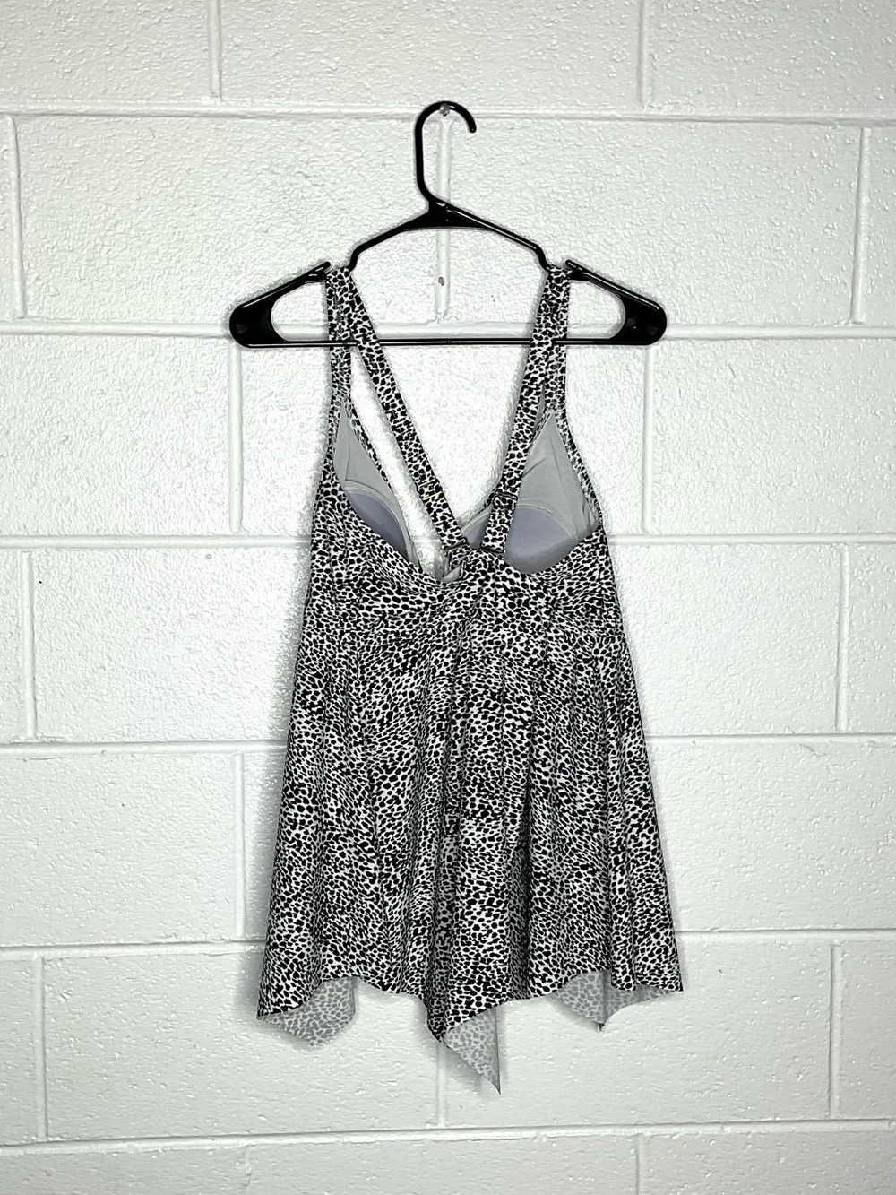< Swimsuits For All Animal Print Plus Size Tankini Swim Top > - Picture 3 of 3